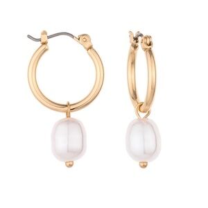 Elegant Gold and White Acrylic Pearl Hoop Earrings